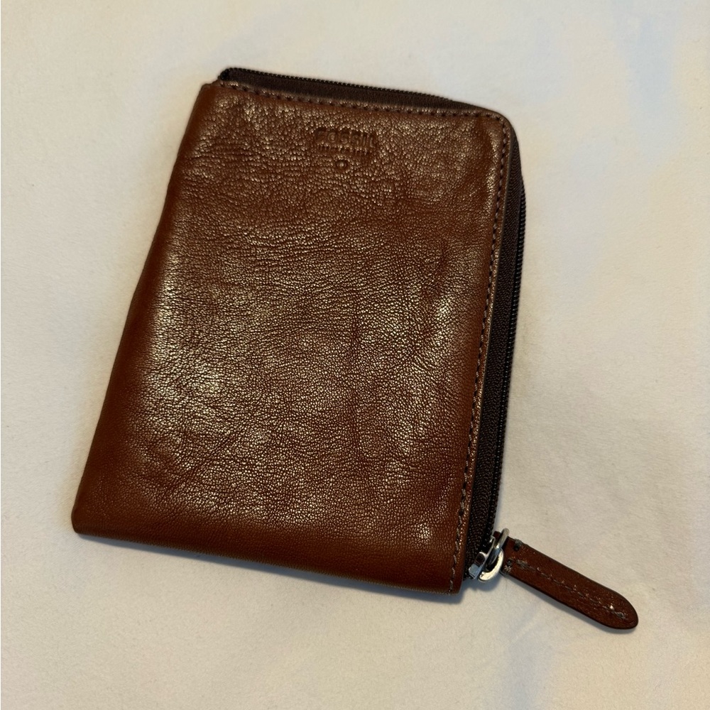 Fossil Brown Leather Passport Zip Wallet